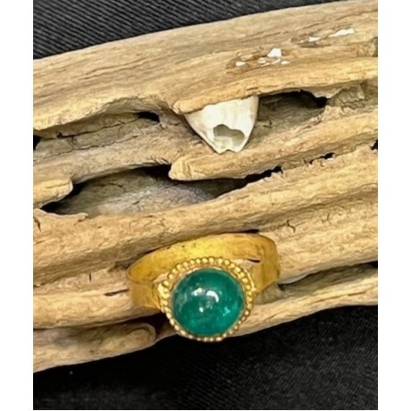 Unusual and Beautiful Emerald & 22+ kt gold ring. 1715 Spanish Plate Fleet. #1996-E104523